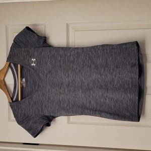 Under Armour top